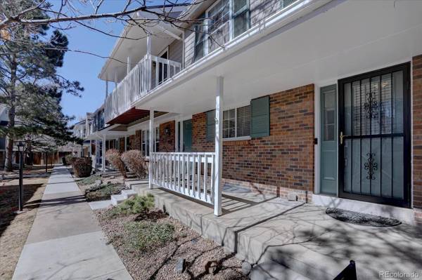 9956 W Progress PL, Littleton, CO 80123