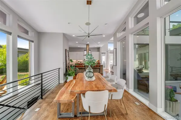 10 Wilder LN, Littleton, CO 80123