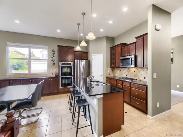 17014 Blue Indigo LN, Parker, CO 80134