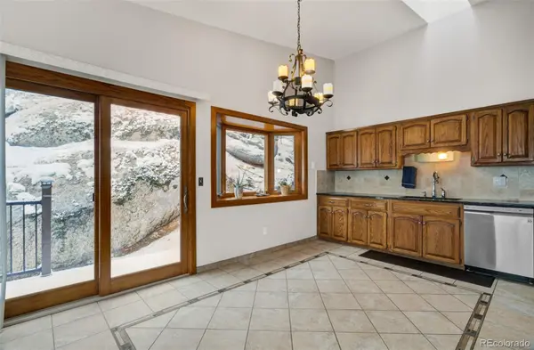 5865 Waterfall LOOP, Manitou Springs, CO 80829