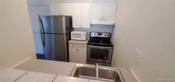 1064 Chambers CT #108, Aurora, CO 80011