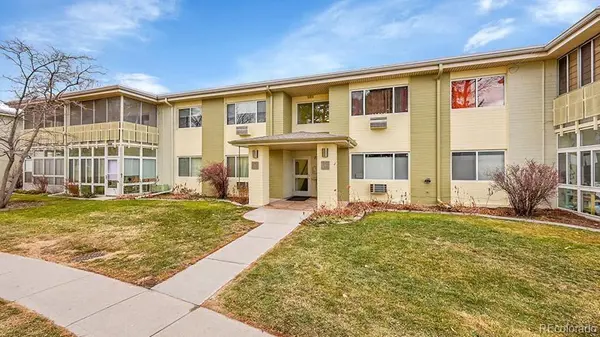 725 S Clinton ST #1B, Denver, CO 80247