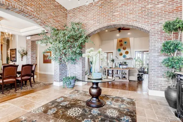 6963 S Espana WAY, Aurora, CO 80016