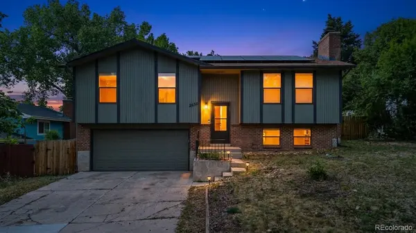 2650 Maroon Bells AVE, Colorado Springs, CO 80918