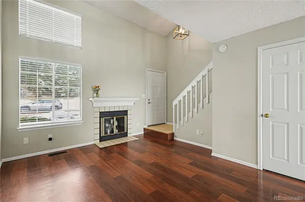 828 Summer DR, Highlands Ranch, CO 80126