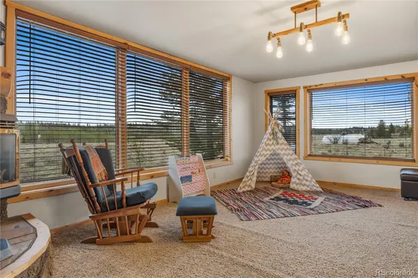 275 Vulture LN, Jefferson, CO 80456
