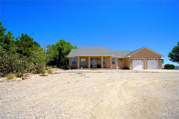 461 E Fredonia DR, Pueblo, CO 81007
