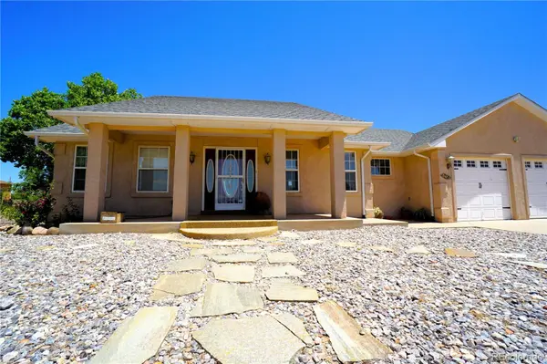 461 E Fredonia DR, Pueblo, CO 81007