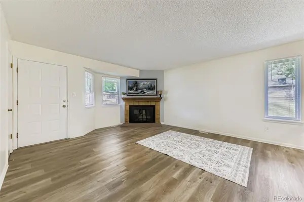 1868 S Ammons ST #A, Lakewood, CO 80232