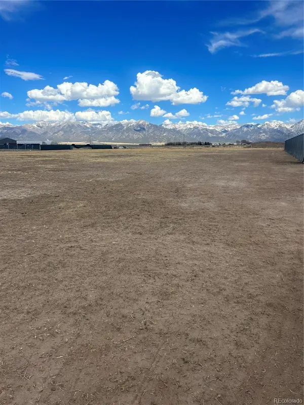 800 S Reigel 3 CT, Moffat, CO 81143