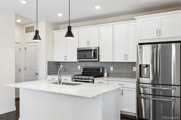 7608 S Zante CT, Aurora, CO 80016