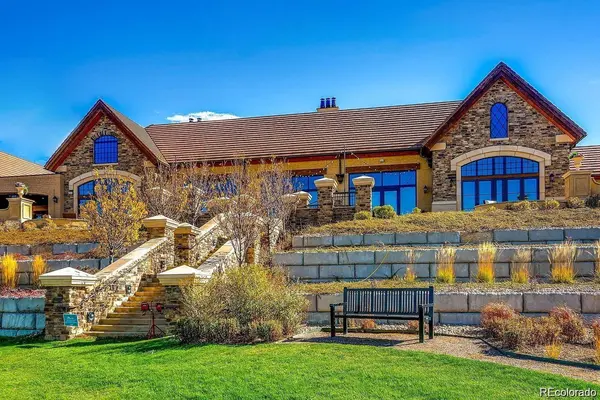 8069 S Blackstone Pkwy, Aurora, CO 80016