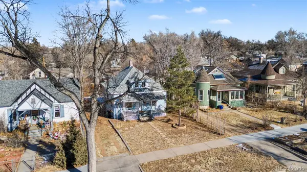 808 E Monument ST, Colorado Springs, CO 80903