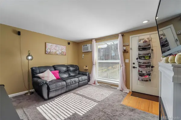 5809 S Pearl ST, Centennial, CO 80121
