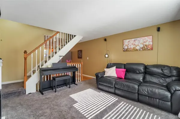 5809 S Pearl ST, Centennial, CO 80121