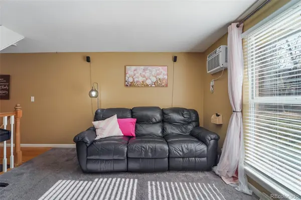 5809 S Pearl ST, Centennial, CO 80121