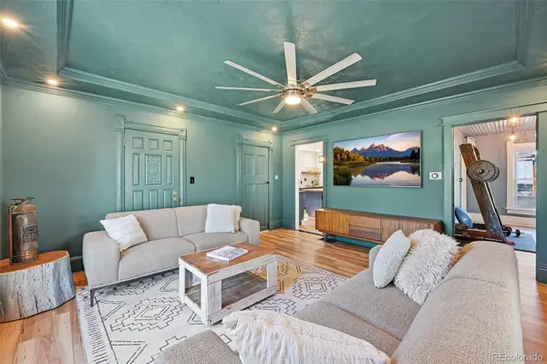 937 E Costilla ST, Colorado Springs, CO 80903