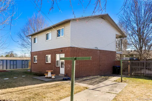 8967 W 54th PL, Arvada, CO 80002
