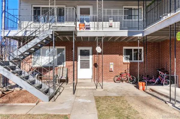 8967 W 54th PL, Arvada, CO 80002