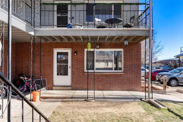 8967 W 54th PL, Arvada, CO 80002
