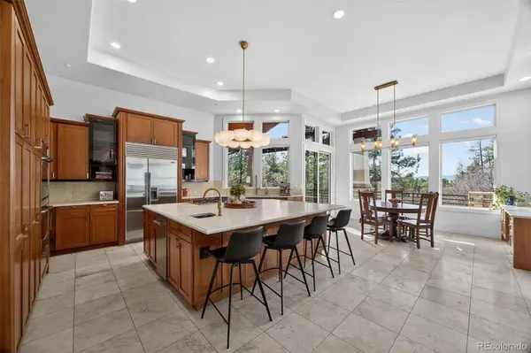 218 Hidden Valley LN, Castle Rock, CO 80108