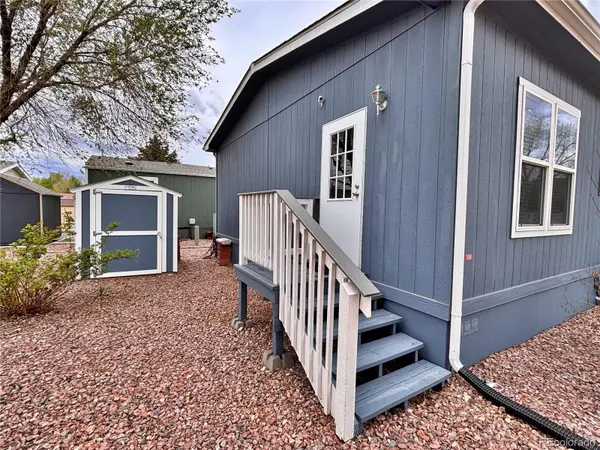1095 Western DR, Colorado Springs, CO 80915