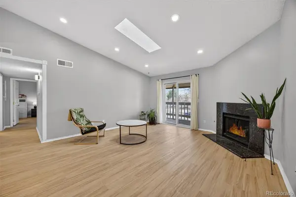 8225 Fairmount DR #203, Denver, CO 80247