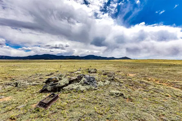 555 North PL, Lake George, CO 80827