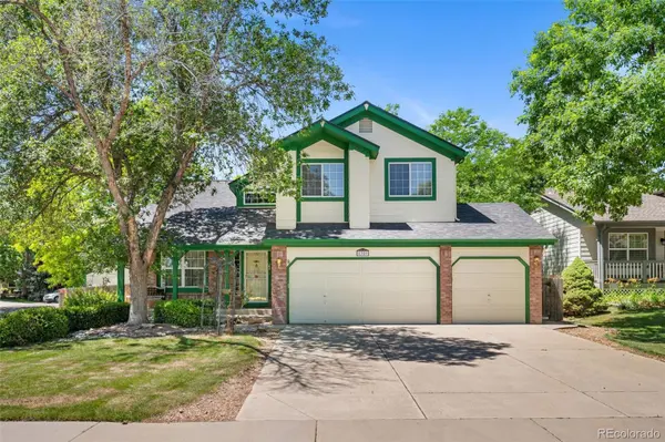 8359 S Flower WAY, Littleton, CO 80128