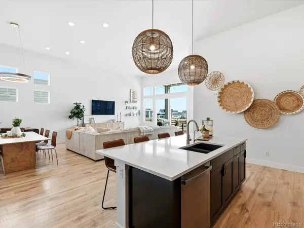 3268 Carabiner ST, Castle Rock, CO 80108