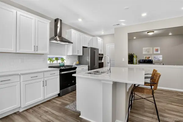 5136 N Quemoy CT, Aurora, CO 80019