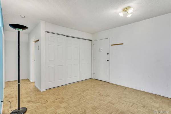 2231 S Vaughn WAY #315B, Aurora, CO 80014