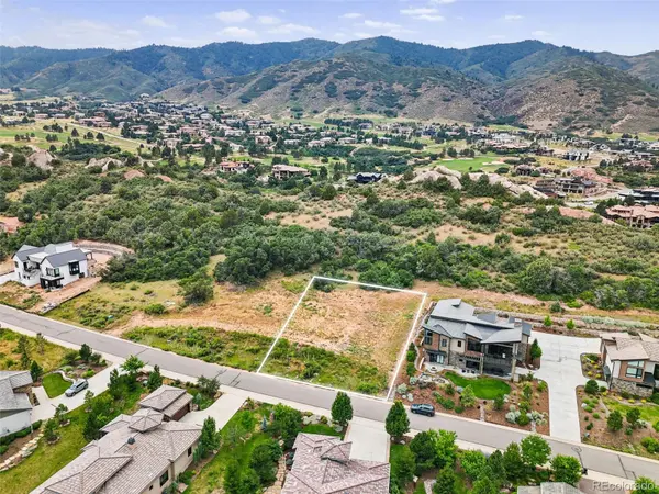 7983 Raphael LN, Littleton, CO 80125
