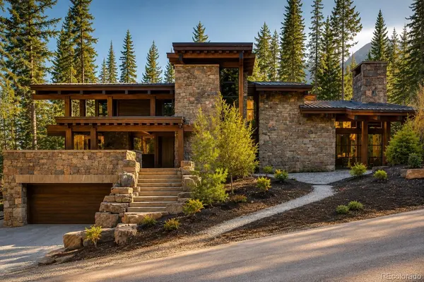 7983 Raphael LN, Littleton, CO 80125