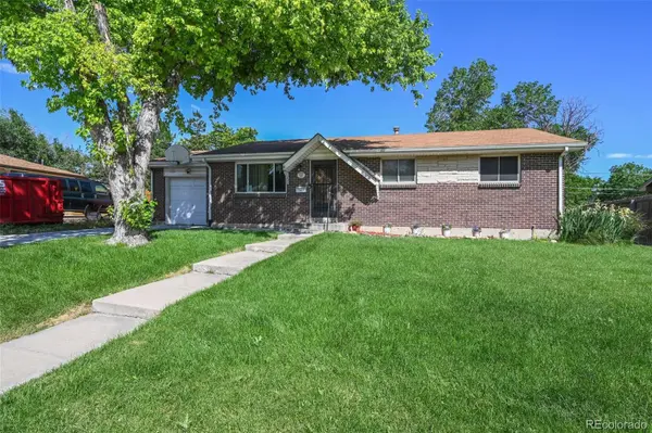 8250 Chase WAY, Arvada, CO 80003
