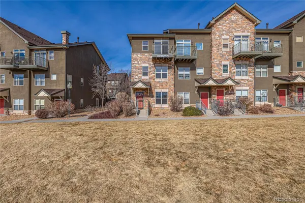 18766 E Yale CIR #A, Aurora, CO 80013