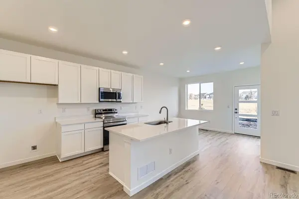 1232 S Algonquian ST, Aurora, CO 80018