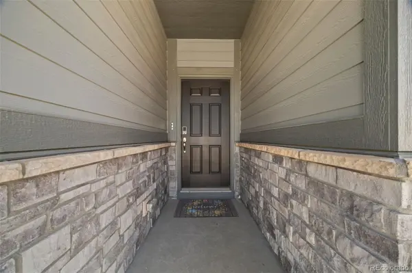 18374 Grosbeak PL, Parker, CO 80134