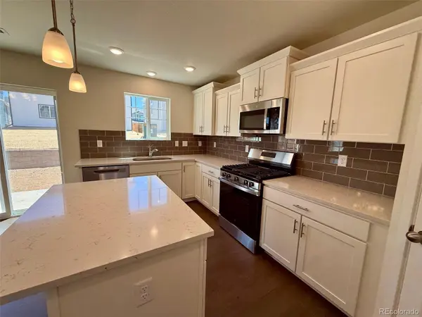 766 N Carrie CT, Watkins, CO 80137