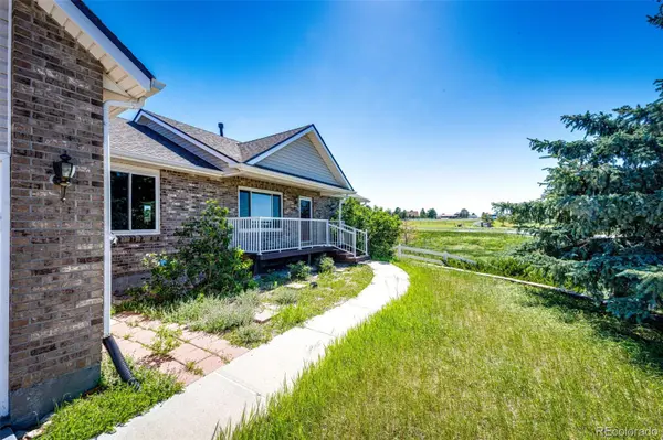 5672 Columbine Ridge RD, Elizabeth, CO 80107