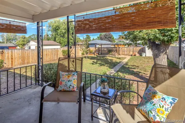 3300 Bellaire ST, Denver, CO 80207
