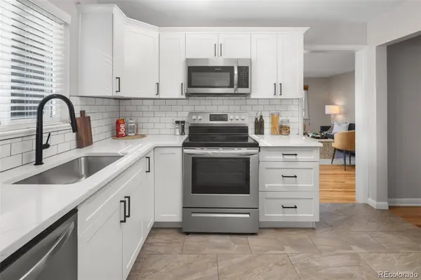 3300 Bellaire ST, Denver, CO 80207