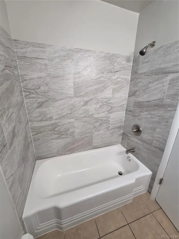197 E Powers AVE #4, Littleton, CO 80121