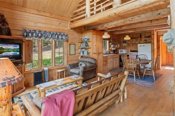 987 Boreas CIR, Jefferson, CO 80456