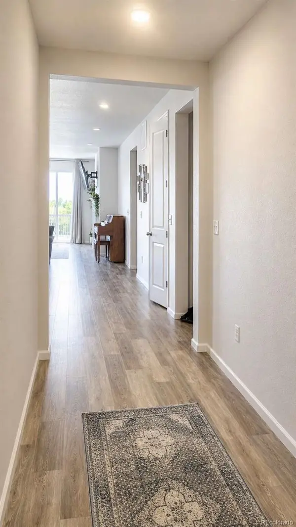 7768 S Old Hammer WAY, Aurora, CO 80016