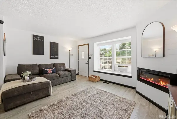 9713 W Chatfield AVE #G, Littleton, CO 80128