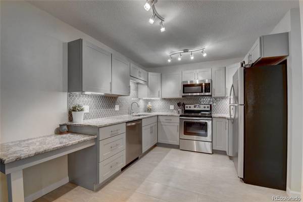 725 S Alton WAY #7A, Denver, CO 80247