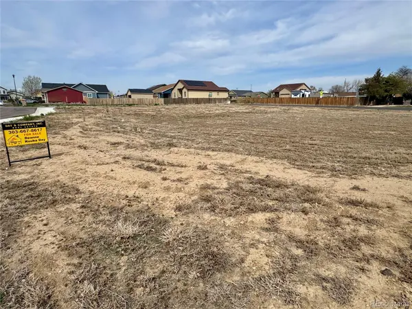 45 Johnson CT, Keenesburg, CO 80643