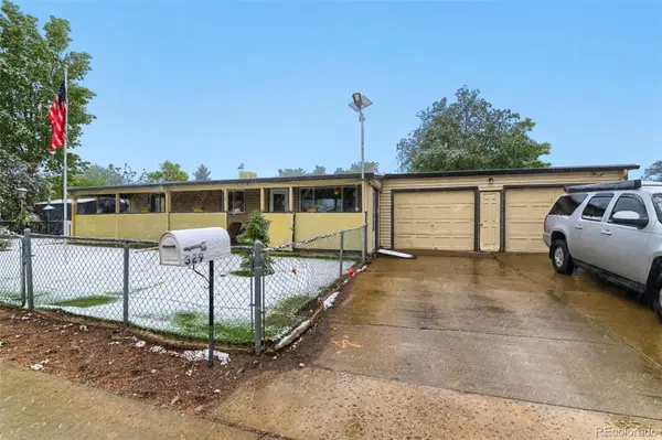 329 Glen Creighton DR, Dacono, CO 80514