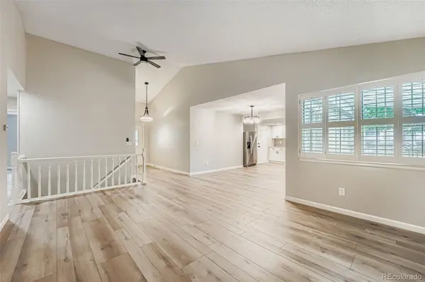 2800 S Heather Gardens WAY #B, Aurora, CO 80014